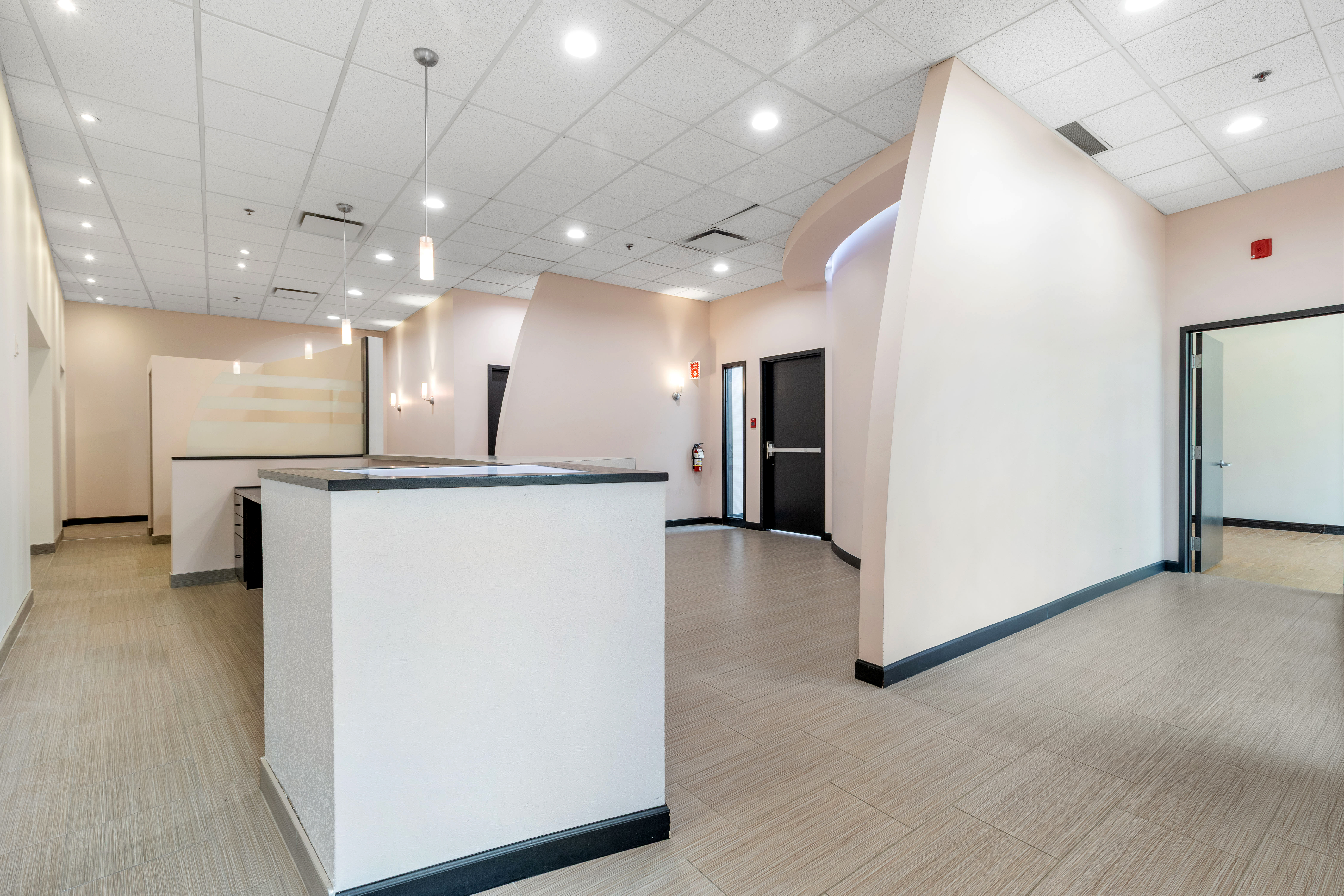 04877 Jean Paul Vincent Local 0877-200 Longueuil.jpg